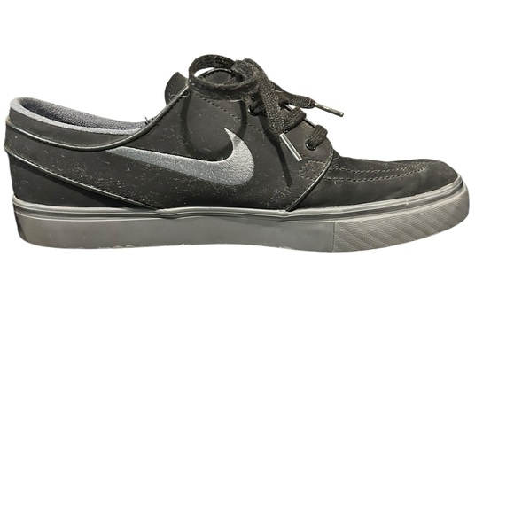 NIKE Stefan Janoski Leather Sneaker Black with Gray Swoosh VGC Men’s Size 9 - Picture 6 of 11